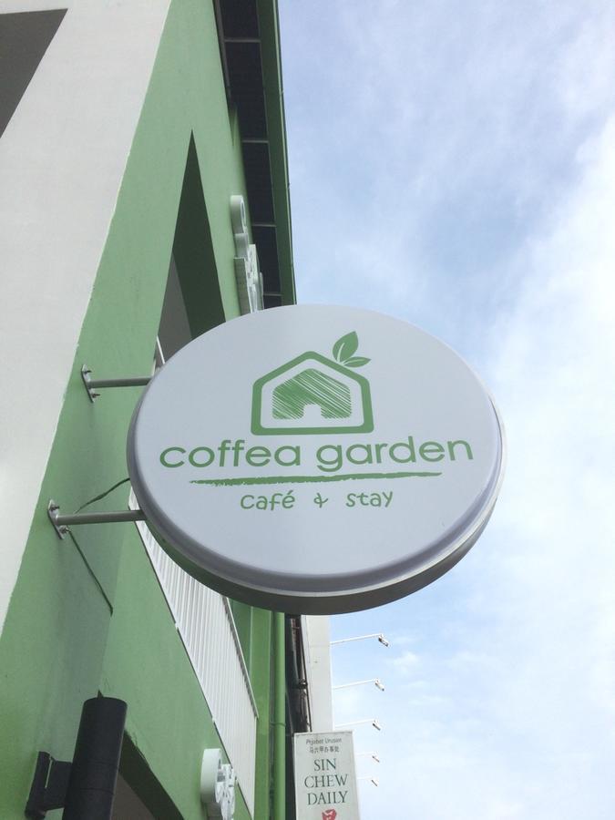 Coffea Garden Cafe & Stay Малакка Экстерьер фото